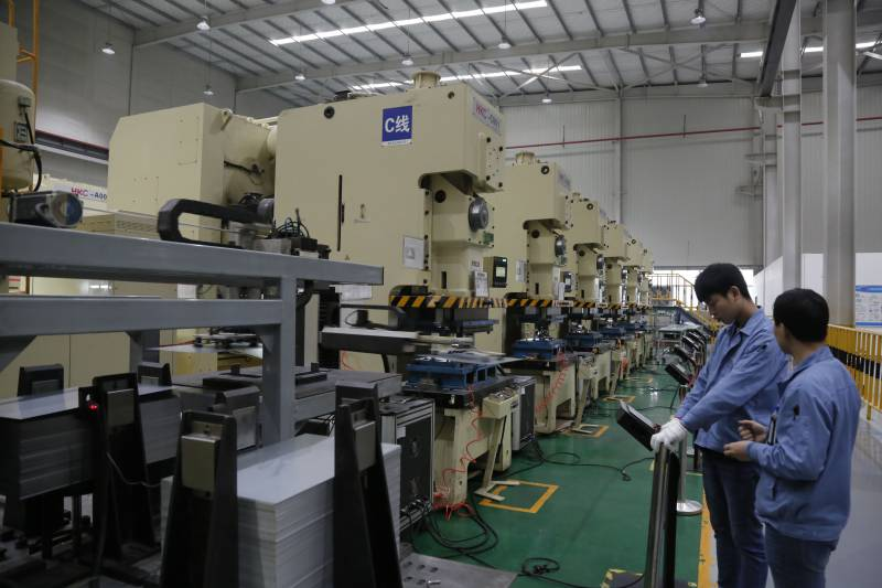 Caracter&iacute;sticas e compara&ccedil;&atilde;o da imprensa exc&ecirc;ntrica