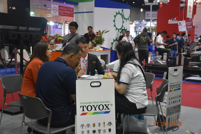 Caracter&iacute;sticas do produto da prensa de manivela &uacute;nica com estrutura H