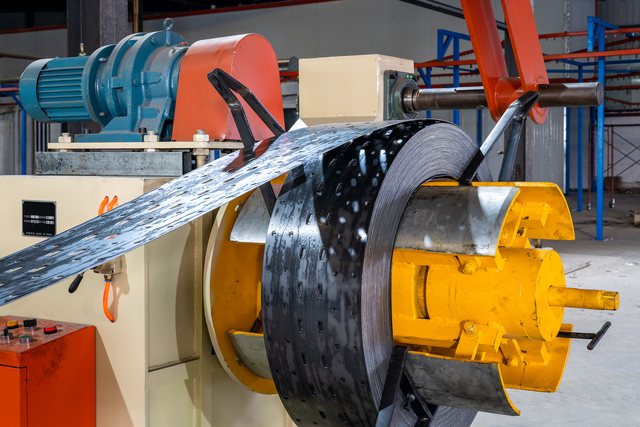 Fornecedor de equipamentos para fabricação de formulários de máquinas, prensa elétrica, alimentador de moldes, solução pronta para uso